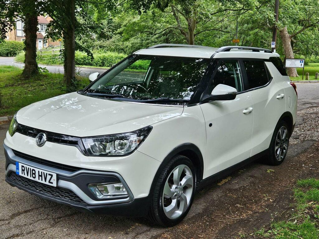 SsangYong Tivoli XLV Suv 1.6 E-xdi Elx Euro 6 Ss 201818 White #3