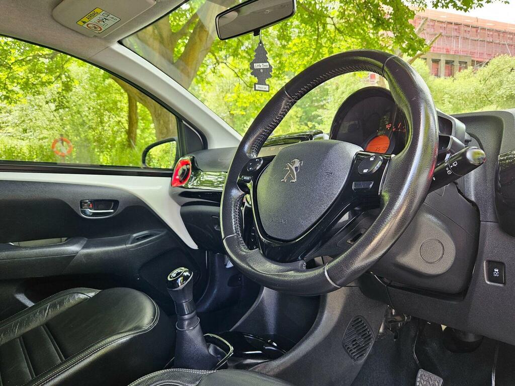 Peugeot 108 Hatchback 1.2 Puretech Gt Line Euro 6 201767 LG67VRL White #2