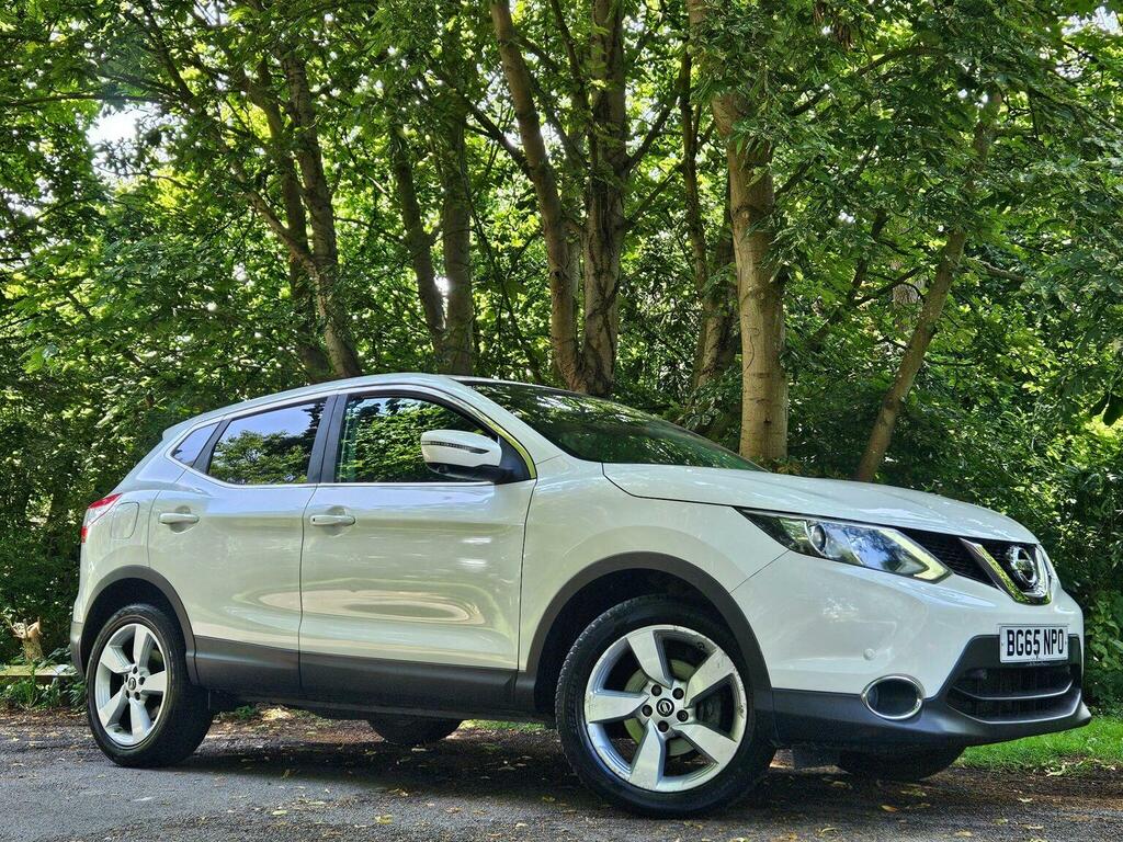 Nissan Qashqai Suv 1.2 Dig-t N-tec 2Wd Euro 6 Ss 201565 White