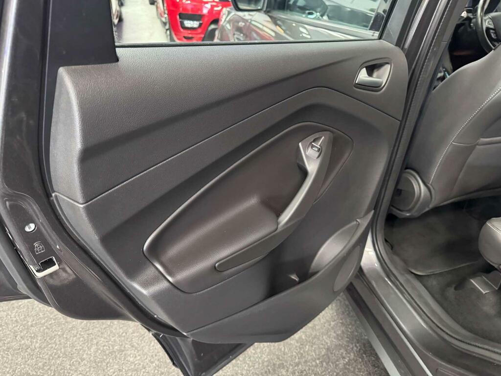 Ford Kuga Kuga St-line Tdci Grey #42