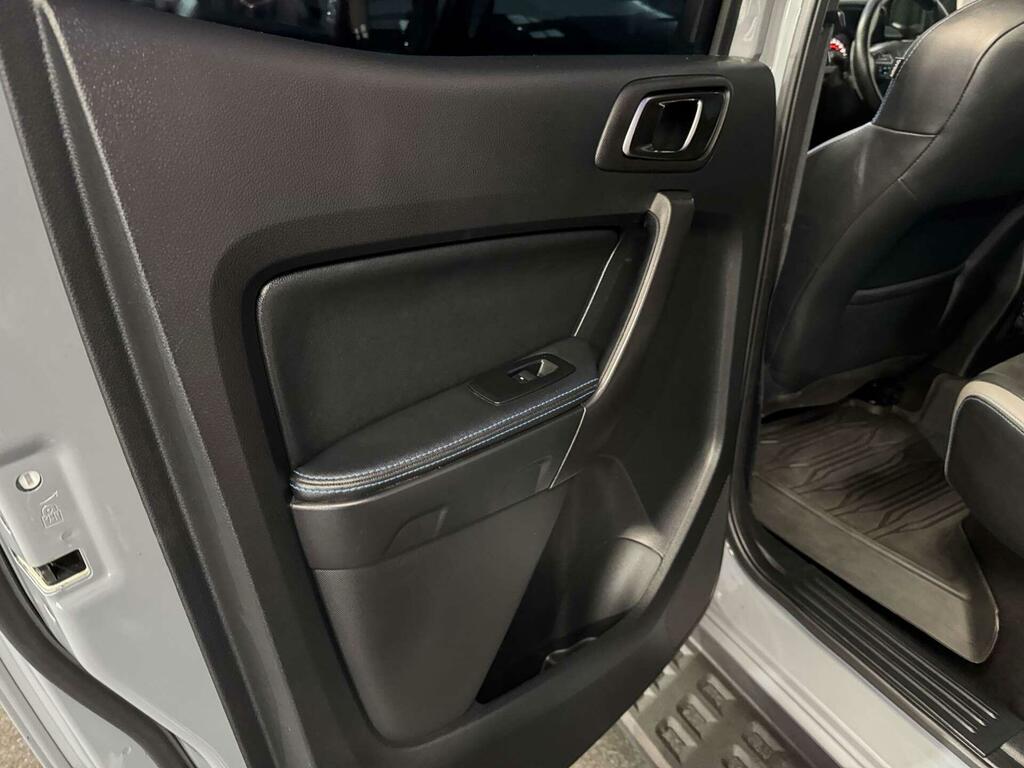 Ford Ranger Wildtrak White #40