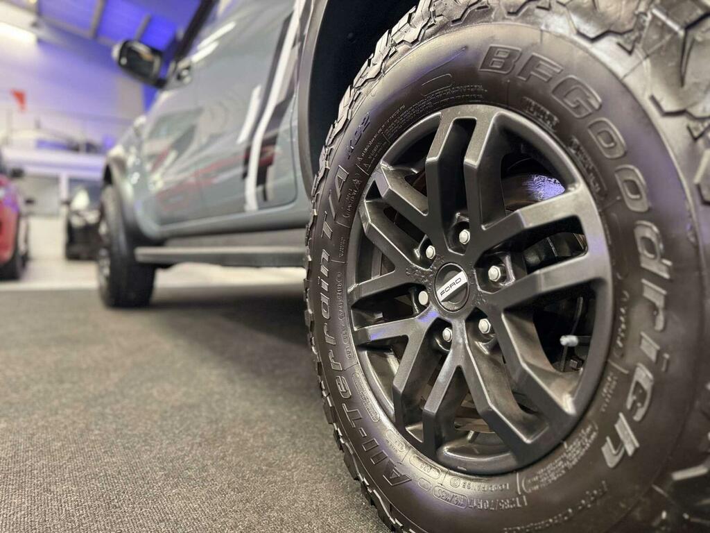 Ford Ranger Wildtrak White #26