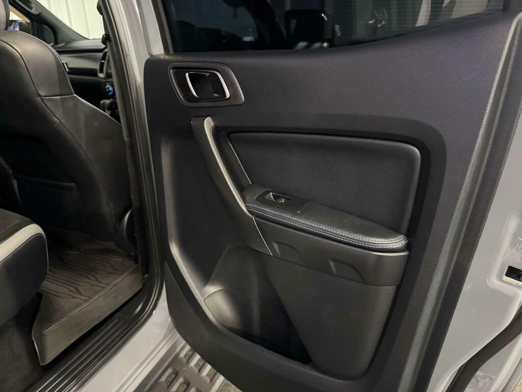 Ford Ranger Wildtrak White #45