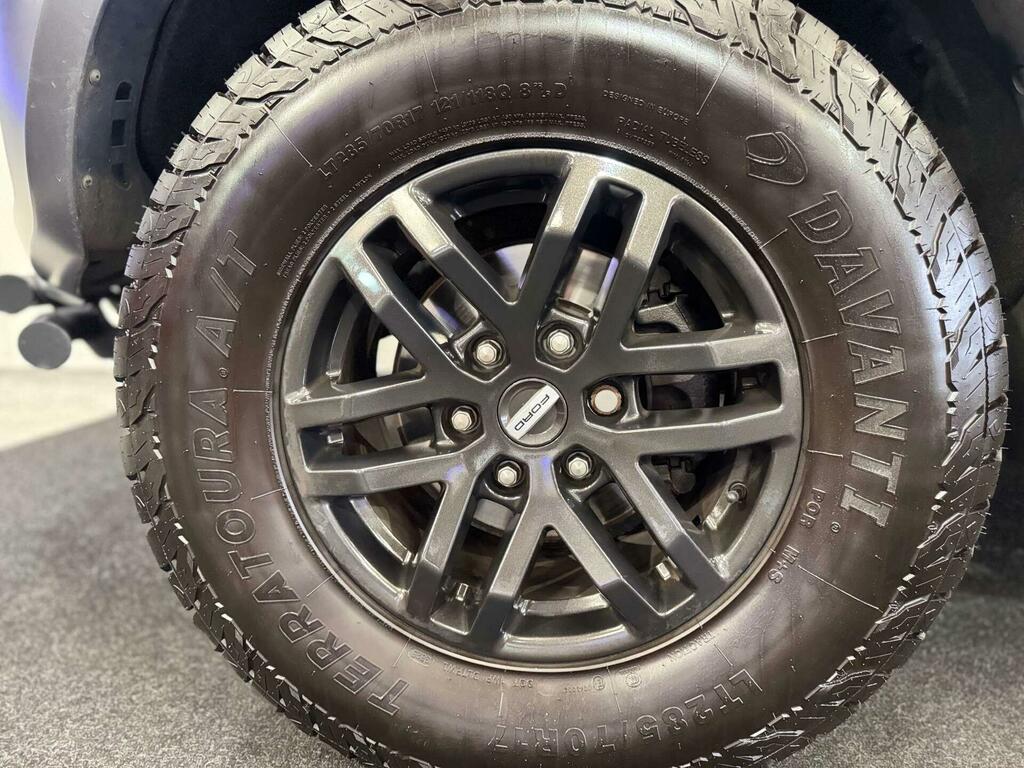 Ford Ranger Wildtrak White #29