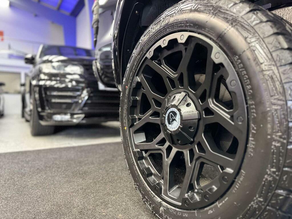 Ford Ranger 2L Wildtrak Red #24
