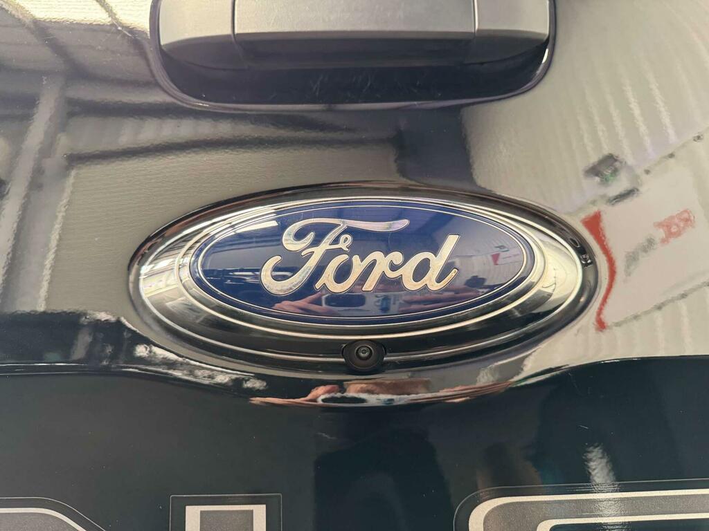 Ford Ranger 2L Wildtrak Red #18