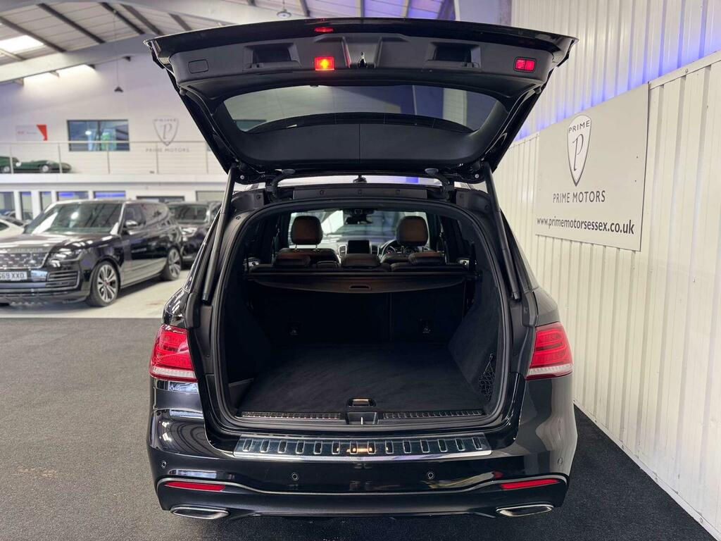 Mercedes-Benz GLE Class 3L Amg Night Edition White #17