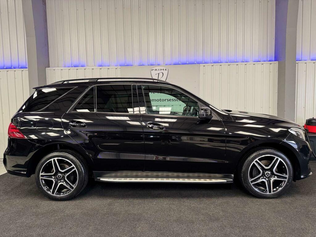 Mercedes-Benz GLE Class 3L Amg Night Edition White #23