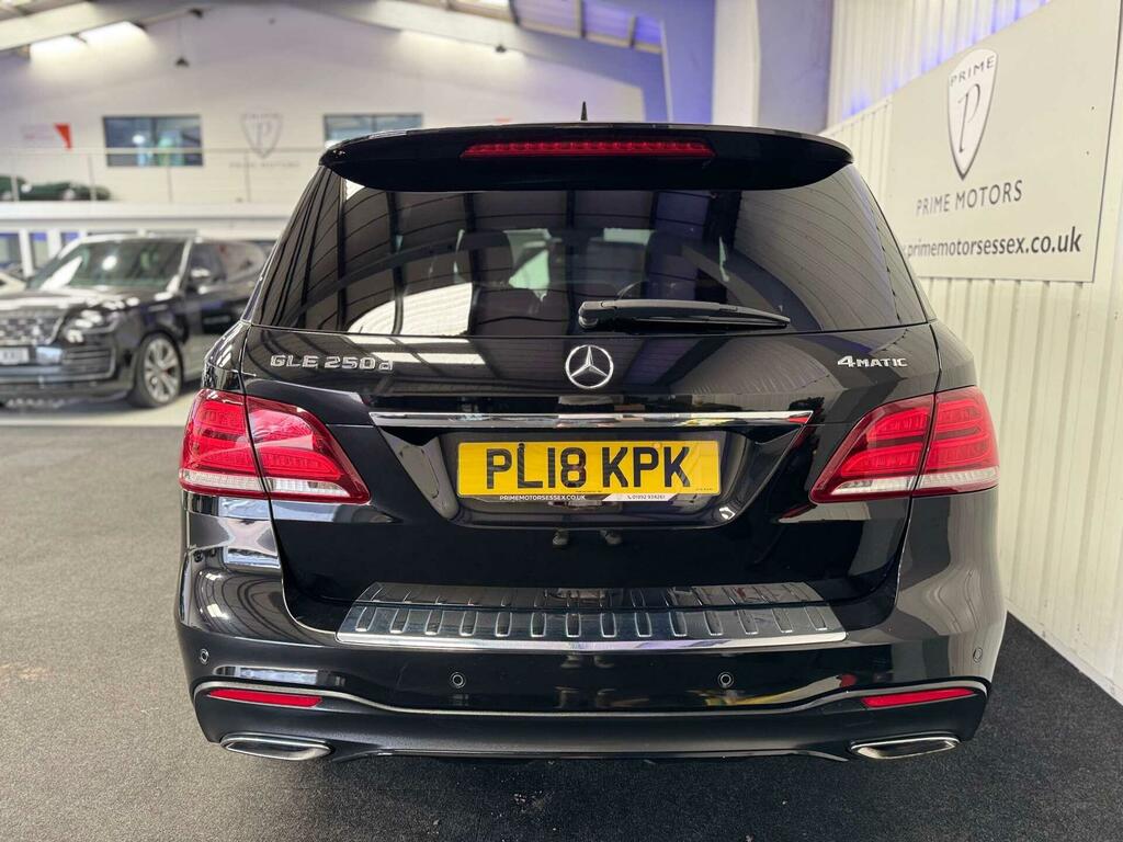 Mercedes-Benz GLE Class 3L Amg Night Edition White #15