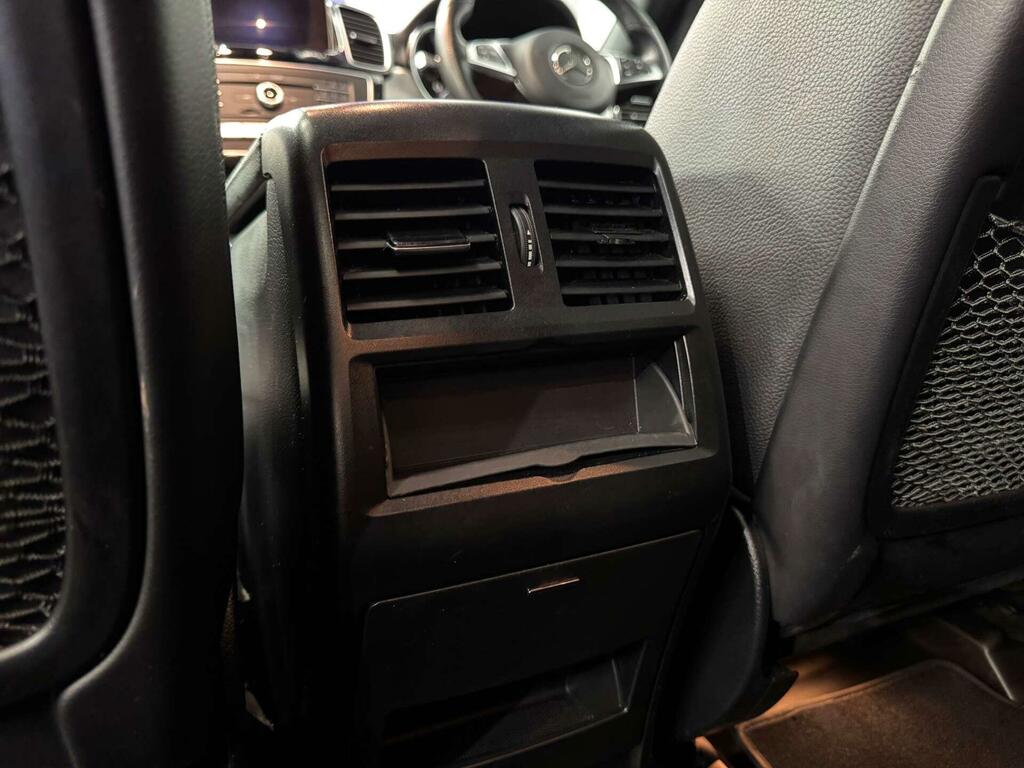 Mercedes-Benz GLE Class 3L Amg Night Edition White #39