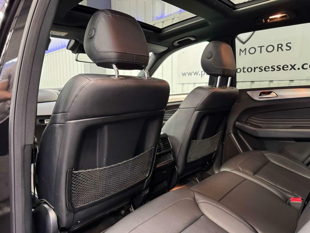 Mercedes-Benz GLE Class 3L Amg Night Edition White #41