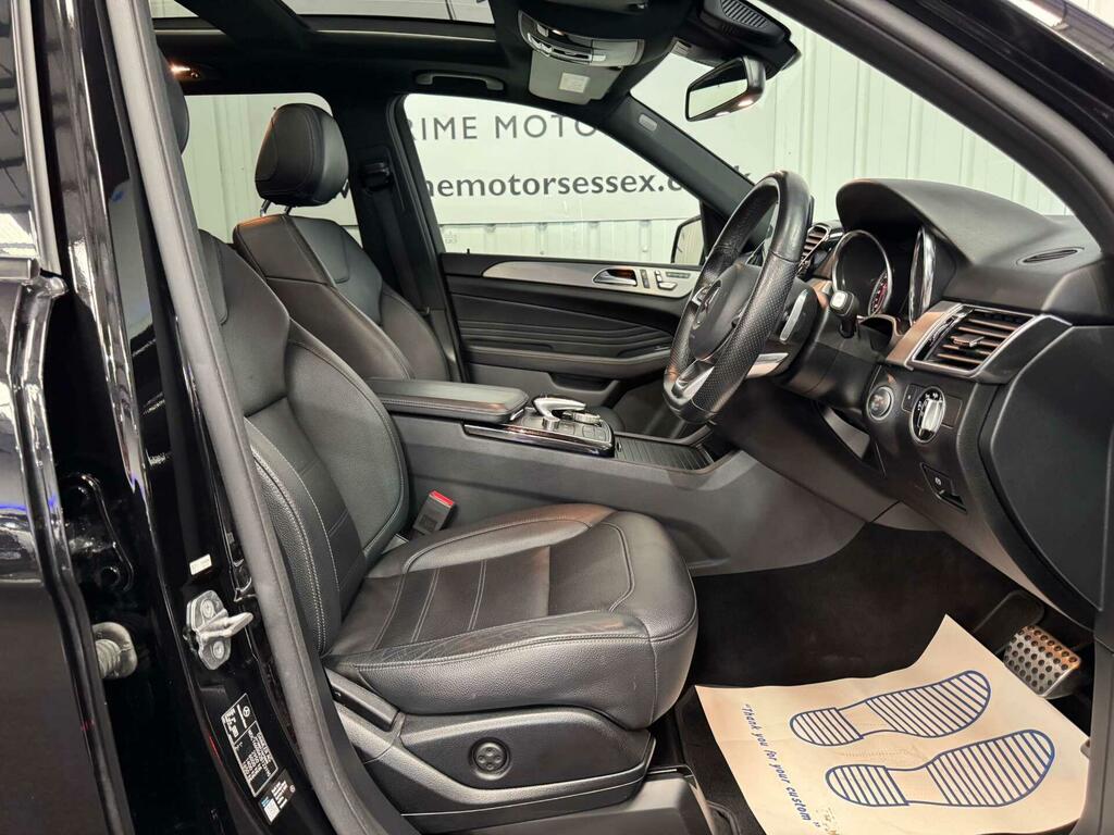 Mercedes-Benz GLE Class 3L Amg Night Edition White #52
