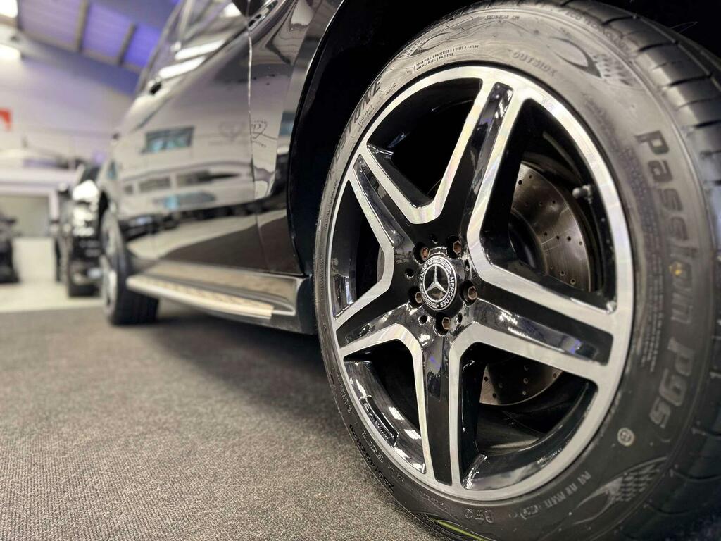 Mercedes-Benz GLE Class 3L Amg Night Edition White #26