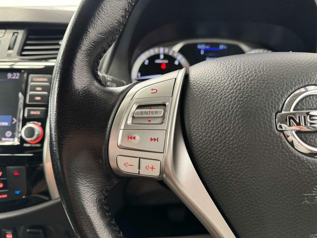 Nissan Navara Dci Tekna Shr Dcb Grey #70