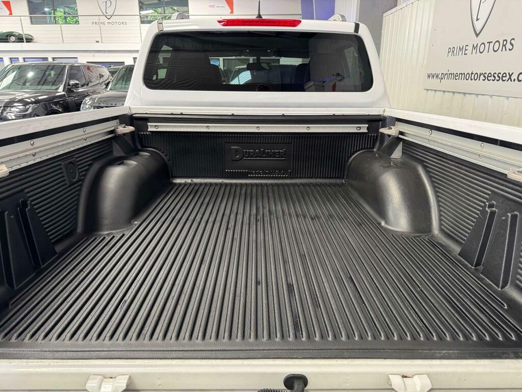 Nissan Navara Dci Tekna Shr Dcb Grey #18