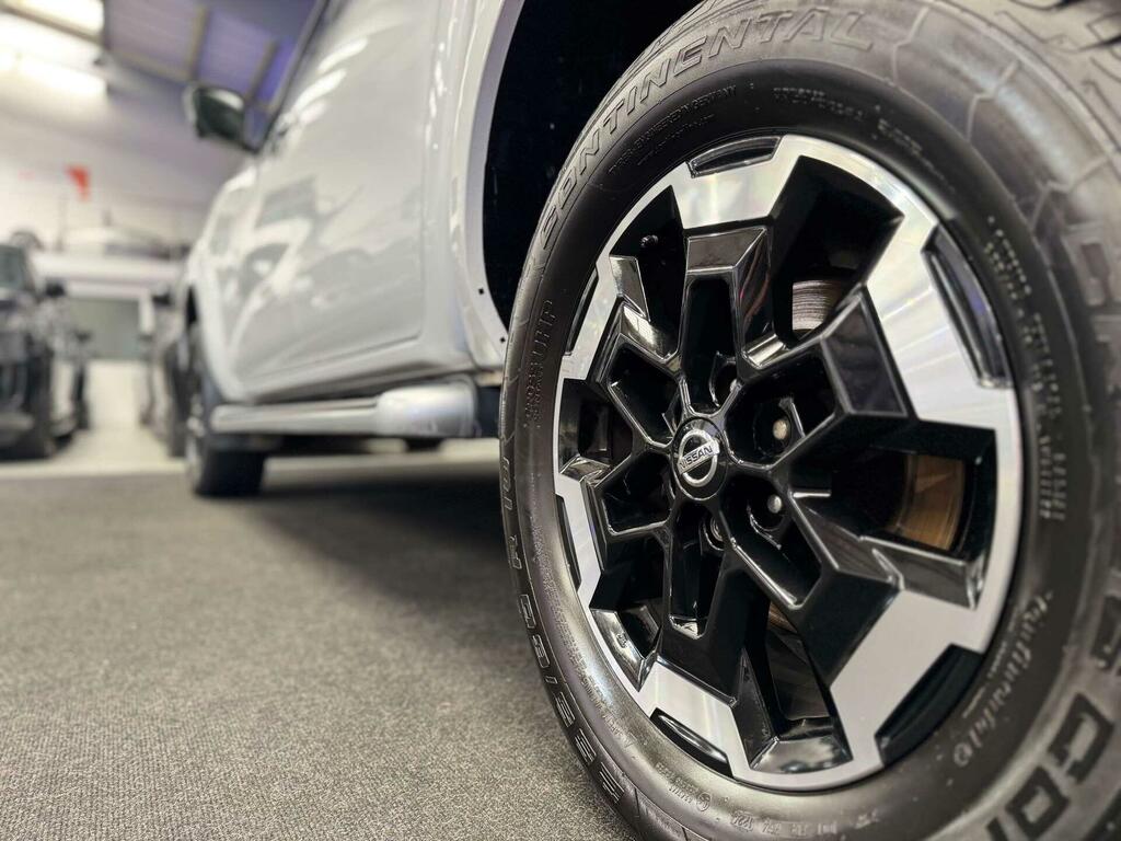 Nissan Navara Dci Tekna Shr Dcb Grey #26