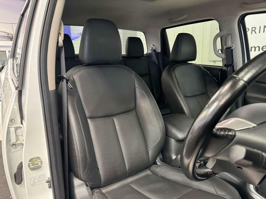 Nissan Navara Dci Tekna Shr Dcb Grey #47
