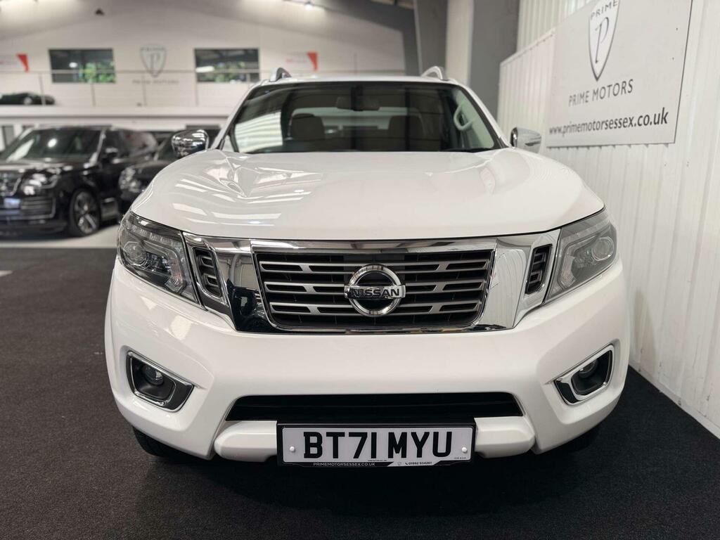 Nissan Navara Tekna White #5