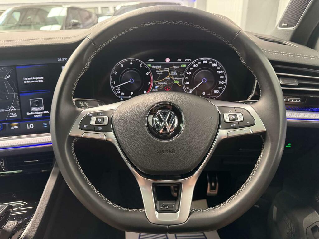 Volkswagen Touareg V6 R-line Tech Tdi White #77