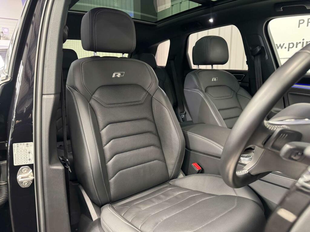 Volkswagen Touareg V6 R-line Tech Tdi White #48