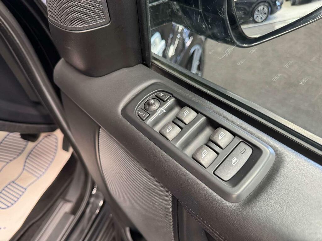 Land Rover Discovery 4 3L Se Tech Red #52