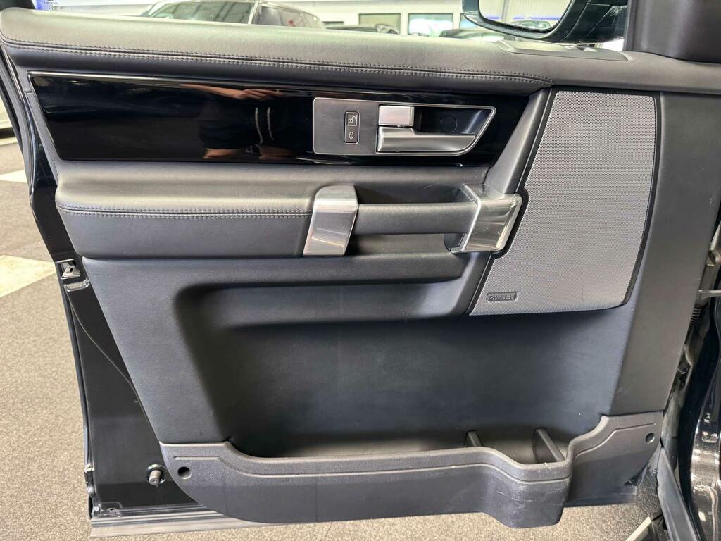 Land Rover Discovery 4 3L Se Tech Red #33