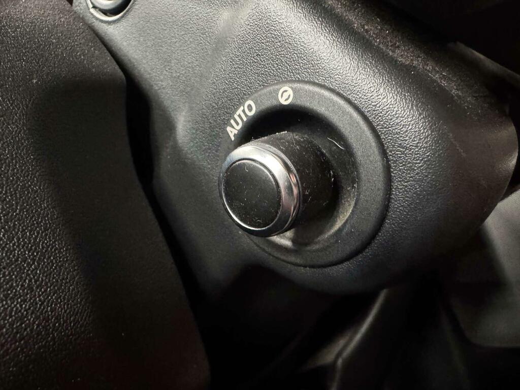 Land Rover Discovery 4 3L Se Tech Red #79