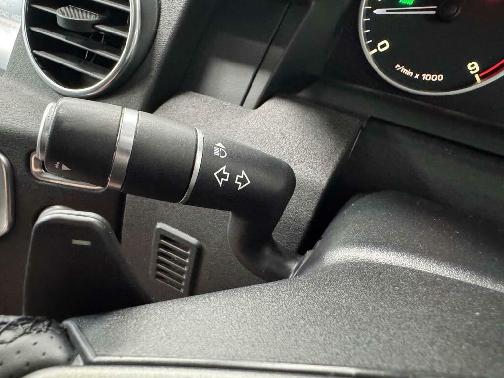 Land Rover Discovery 4 3L Se Tech Red #77