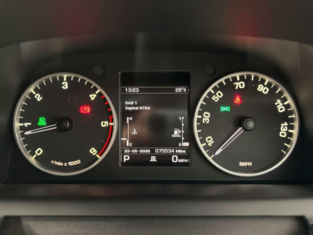 Land Rover Discovery 4 3L Se Tech Red #84