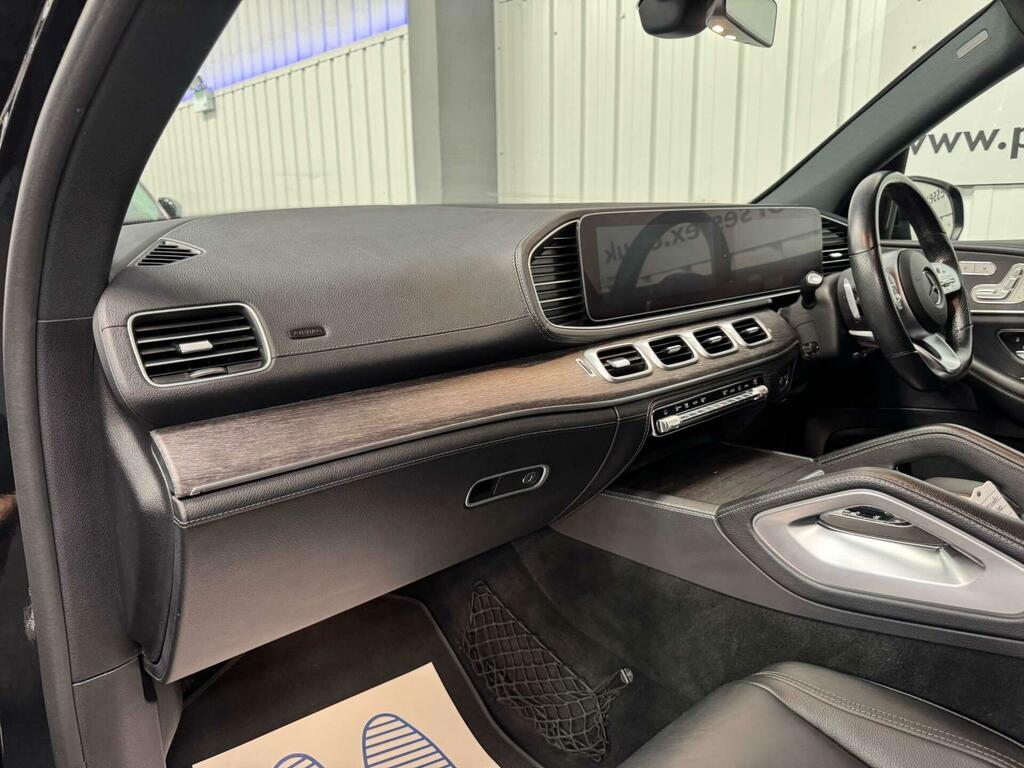 Mercedes-Benz GLE Class 3L Amg Line Blue #31