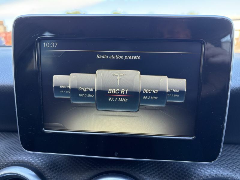 Mercedes-Benz A Class A180d Sport Premium White #7
