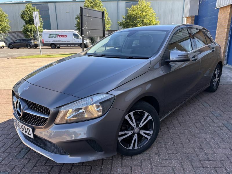 Mercedes-Benz A Class A180d Sport Premium White #11