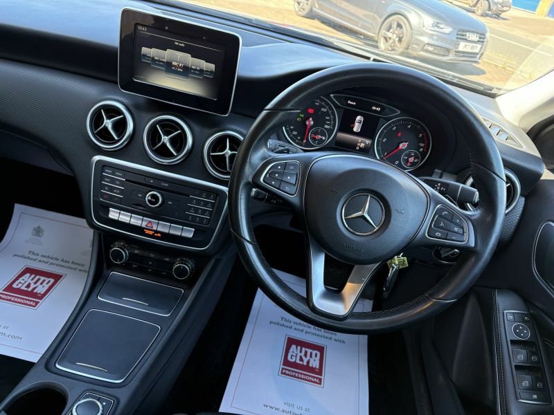 Mercedes-Benz A Class A180d Sport Premium White #8