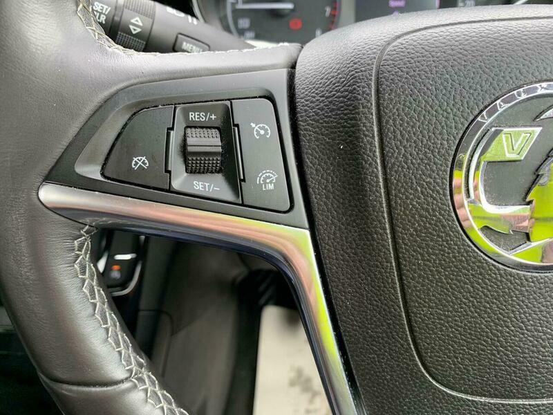 Vauxhall Mokka Active White #37