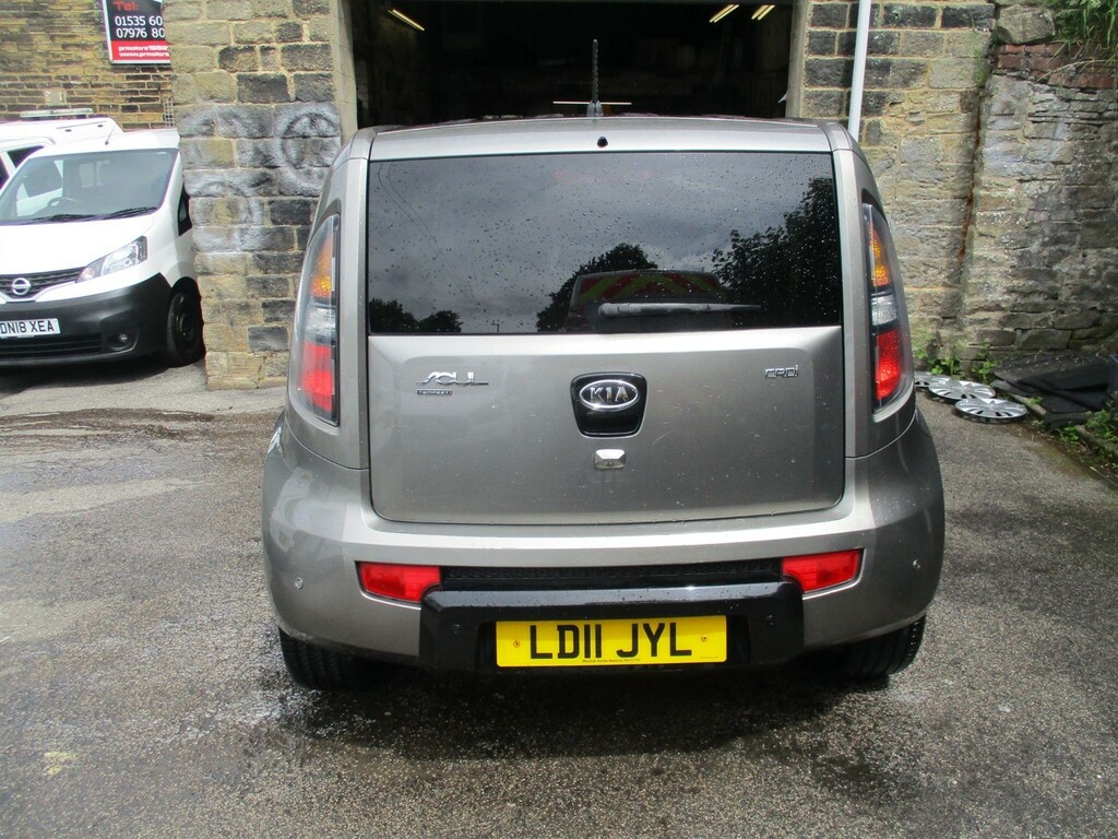 Kia Soul 1.6 Crdi Tempest Euro 4 Silver #2