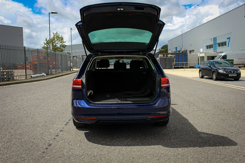 Volkswagen Passat 2.0 Tdi Se Business Euro 6 Ss MF67ZYO #5