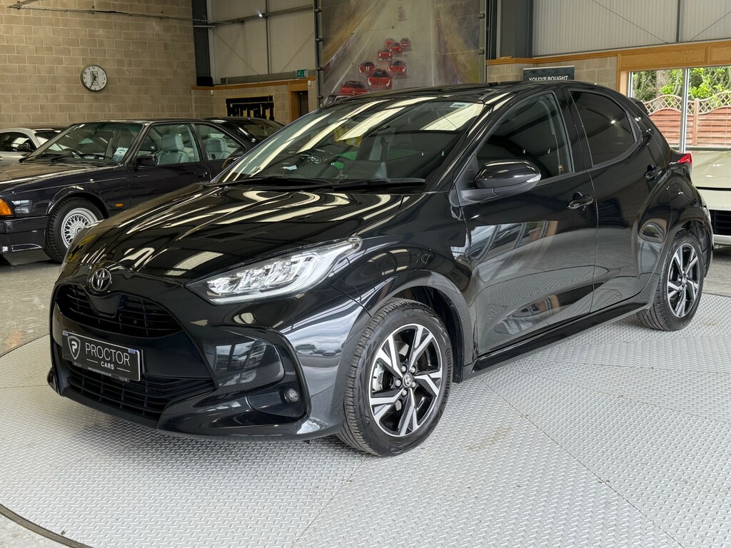 Toyota Yaris 1.5 Vvt-h Design E-cvt Euro 6 Ss