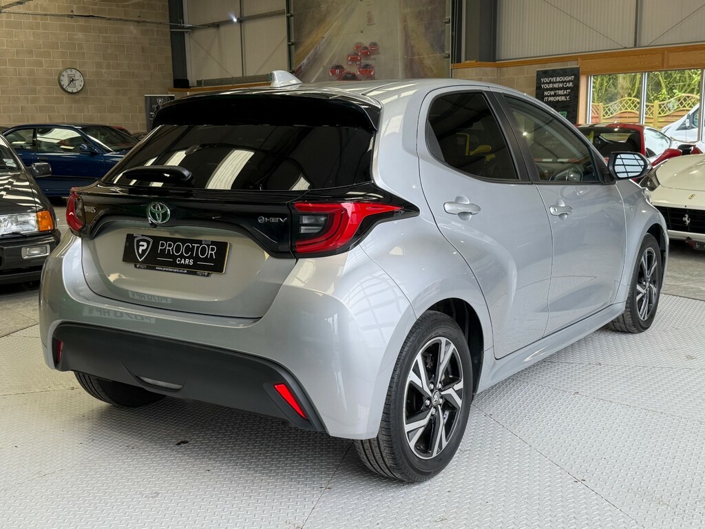 Toyota Yaris 1.5 Vvt-h Design E-cvt Euro 6 Ss YT74ZKN #5