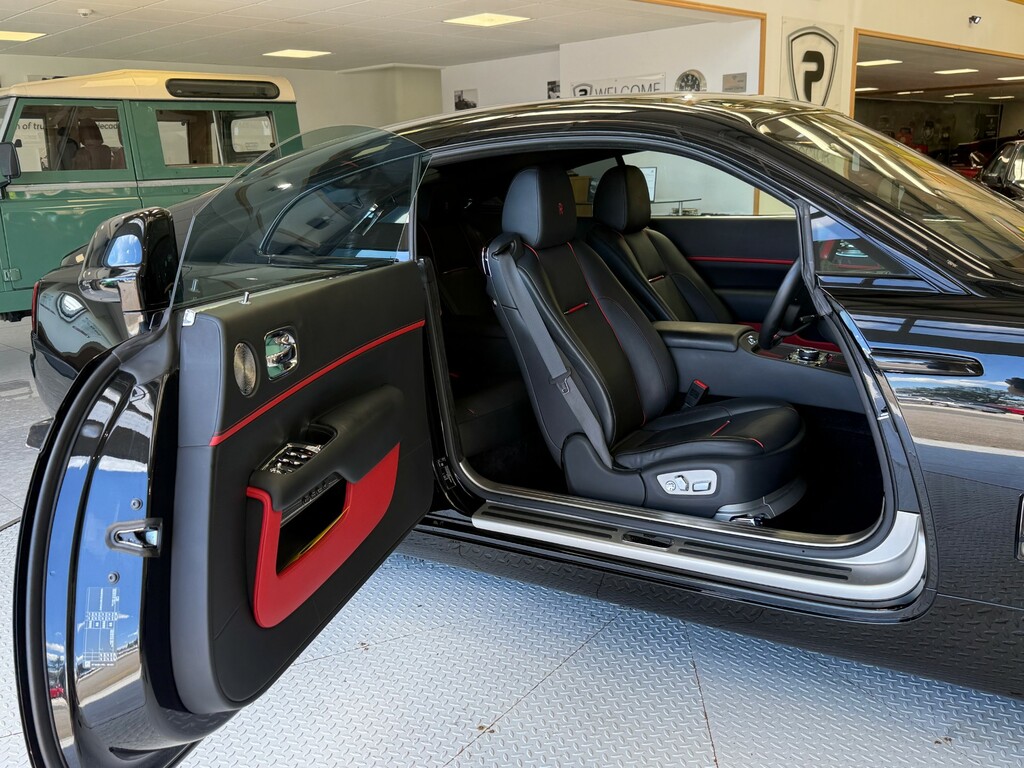 Rolls-Royce Wraith Badge Wraith 6.75L V12 Black Badge Black #13