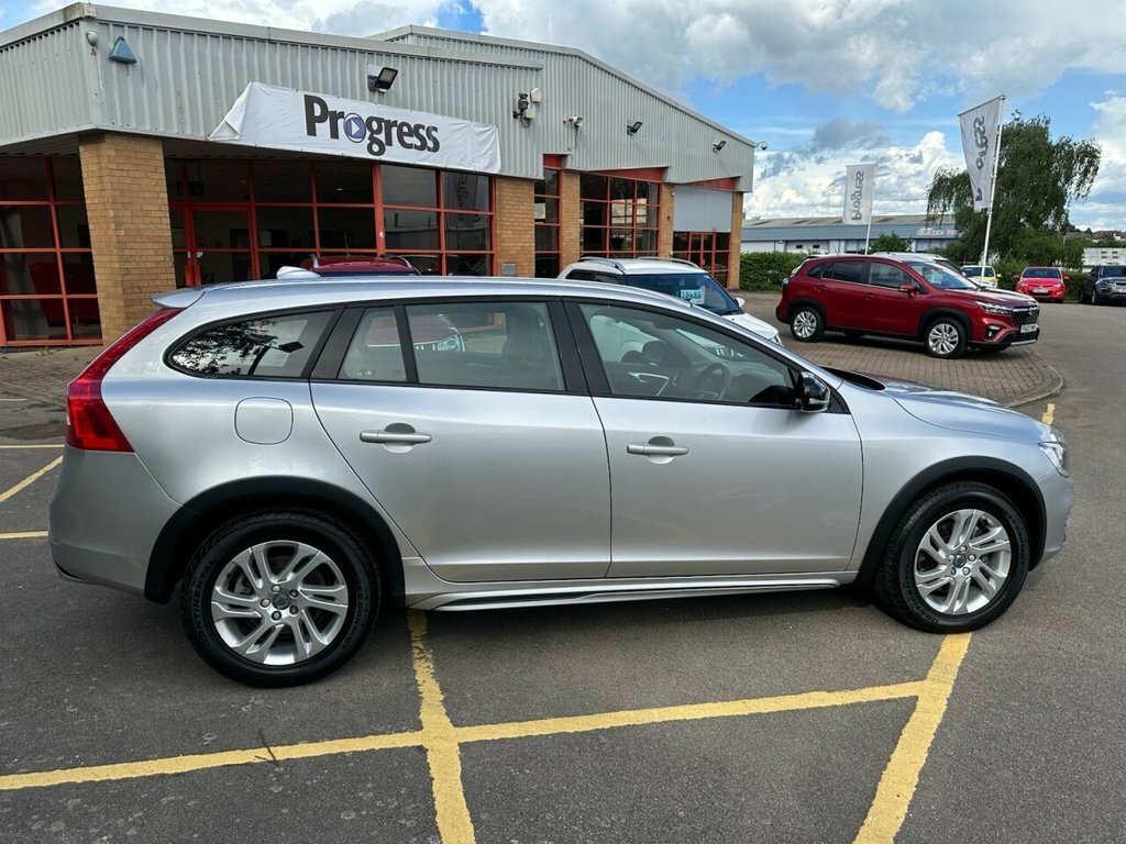 Volvo V60 Cross Country 2.4 D4 Lux Nav Awd Euro 6 Ss Grey #15