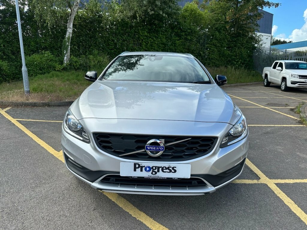 Volvo V60 Cross Country 2.4 D4 Lux Nav Awd Euro 6 Ss Grey #6