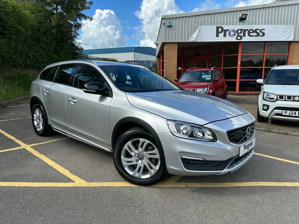 Volvo V60 Cross Country 2.4 D4 Lux Nav Awd Euro 6 Ss Grey #1