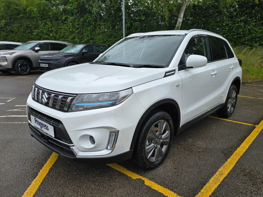 Suzuki Vitara 1.4L Sz-t White #4