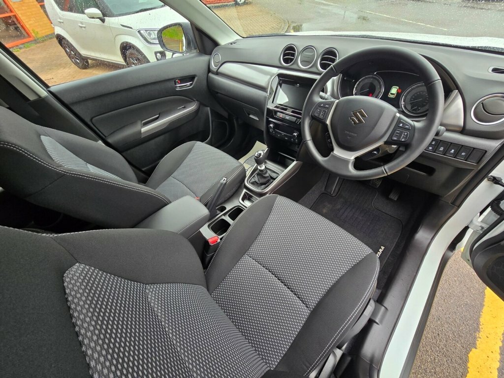 Suzuki Vitara 1.4L Sz-t White #2