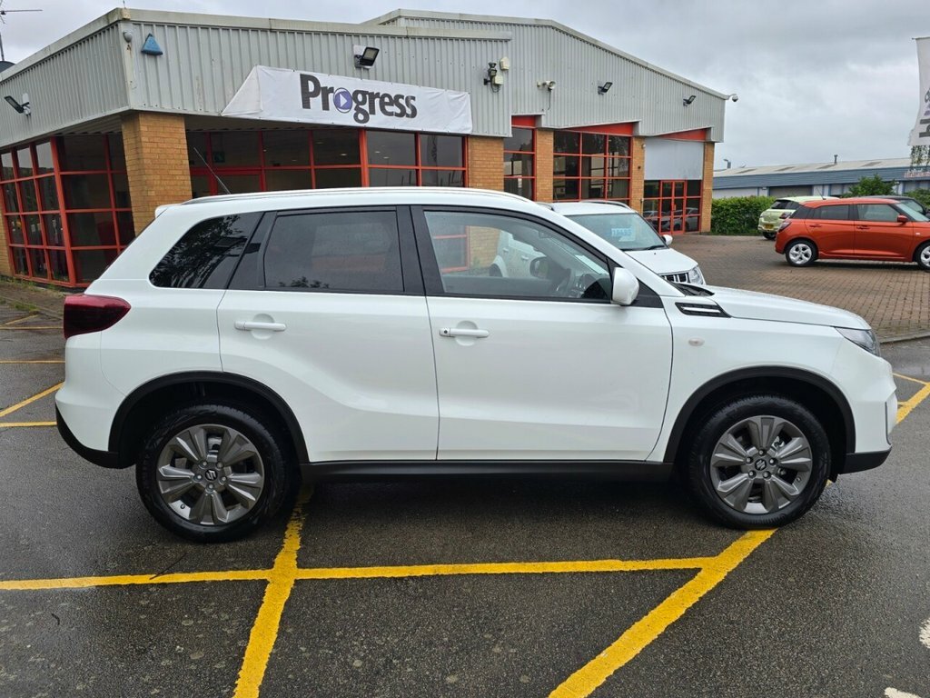 Suzuki Vitara 1.4 Boosterjet Mhev Sz5 Allgrip Euro 6 Ss White #9