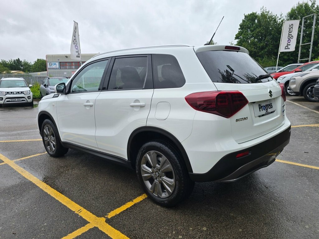 Suzuki Vitara 1.4L Sz-t White #6