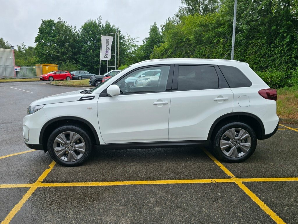 Suzuki Vitara 1.4L Sz-t White #5