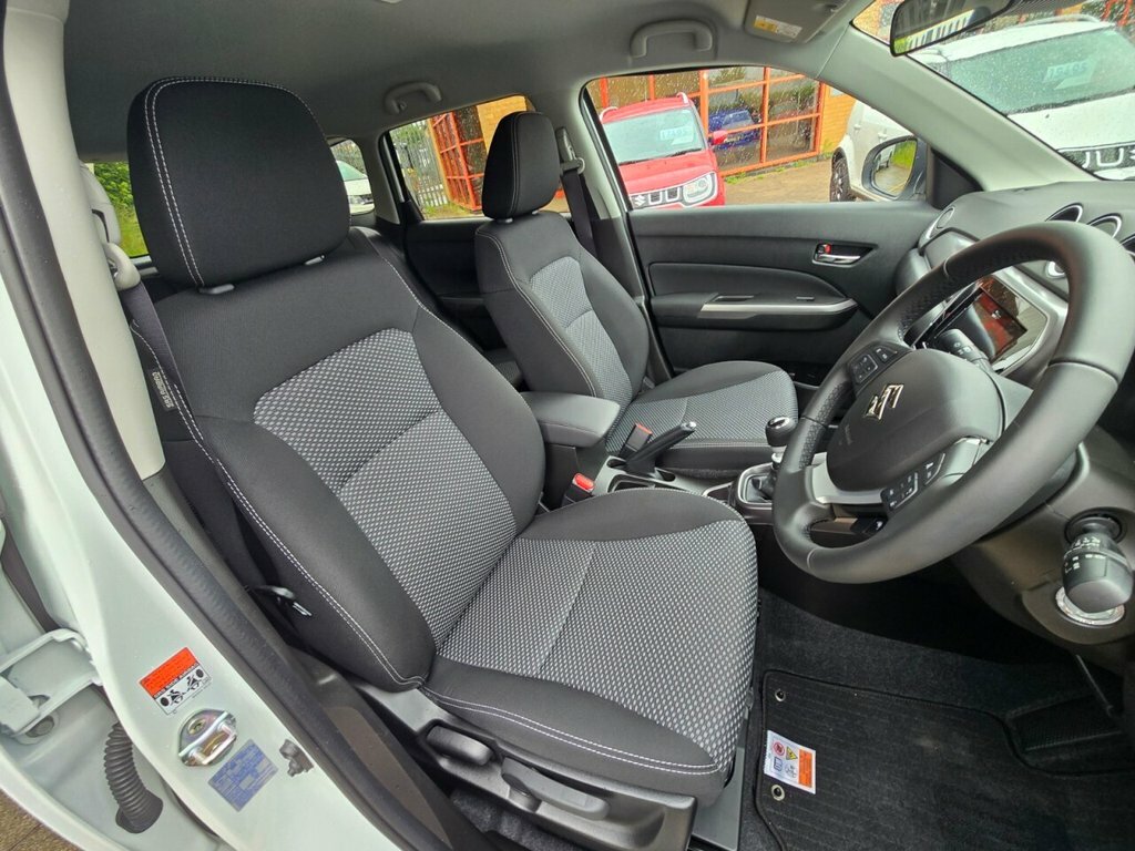 Suzuki Vitara 1.4 Boosterjet Mhev Sz5 Allgrip Euro 6 Ss White #15