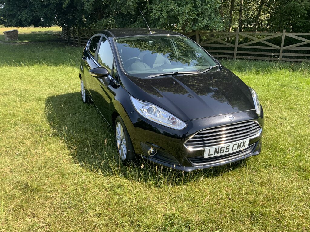 Ford Fiesta Titanium 1.0 Ecoboost Hatchba Black #4