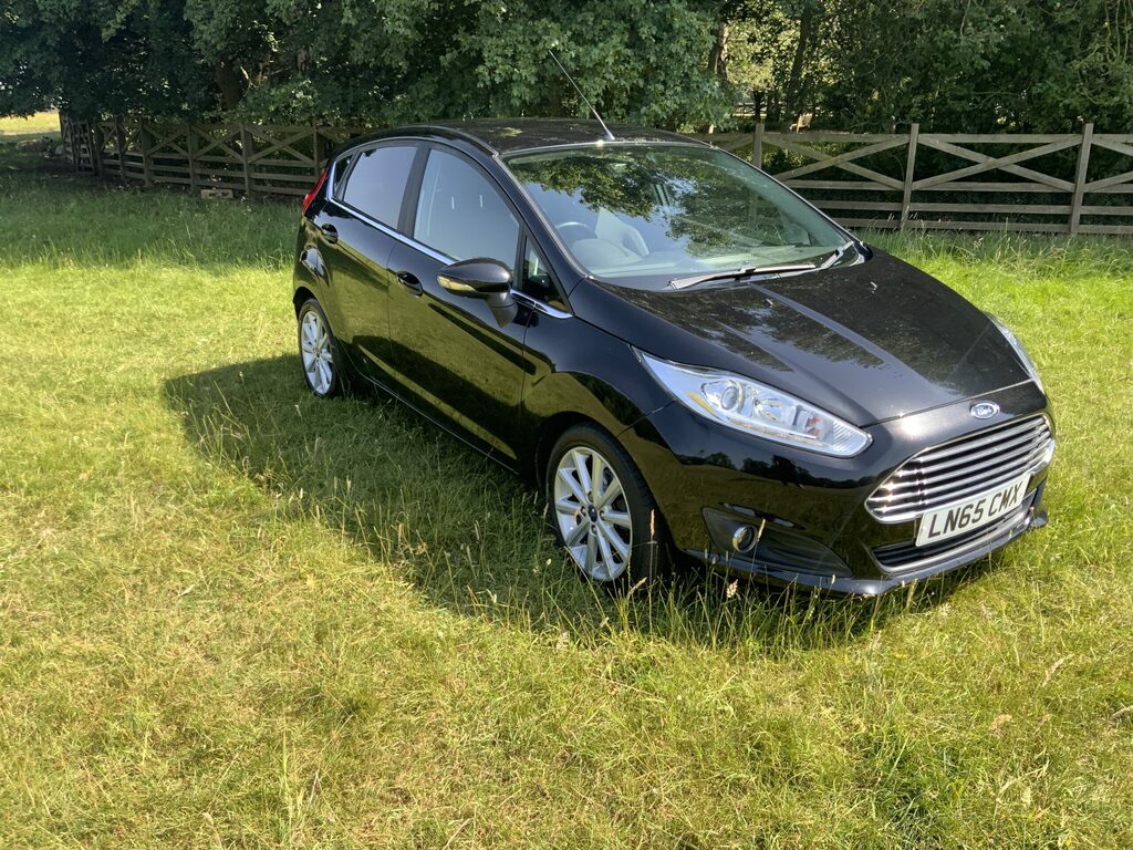 Ford Fiesta Titanium 1.0 Ecoboost Hatchba Black